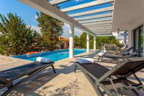 Holiday home in Malinska/Insel Krk 37995